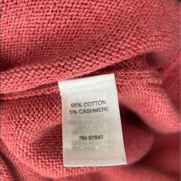 Comfy pullover sweater with front pocket - Picture 7 of 7